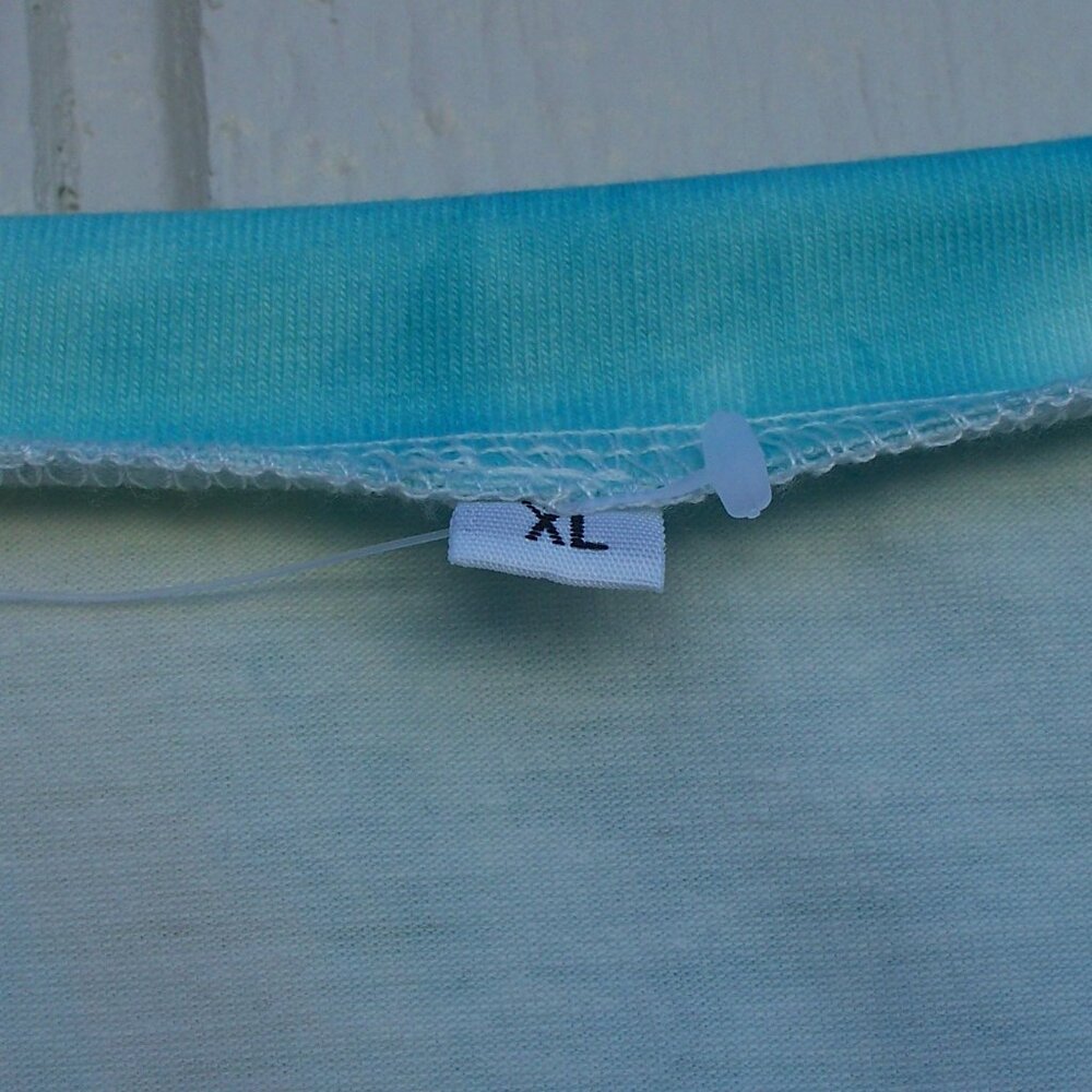 Tank Top XL - Picture 3 of 3